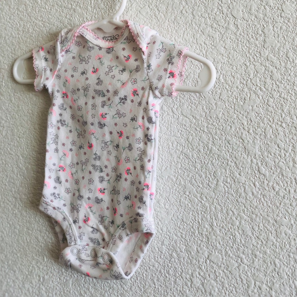Onsie - Picture 6 of 6
